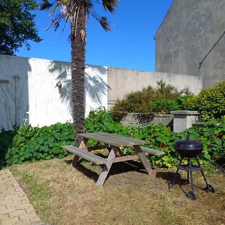 Superbe Studio, Avec Cuisine Et Espace Exterieur Plouguerneau Exterior foto